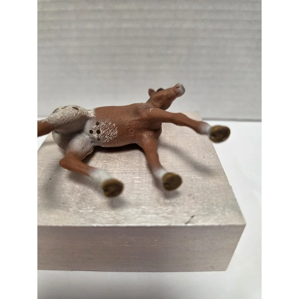 Schleich Appaloosa foal figurine model 13733 retired‎ horse replacement Toy